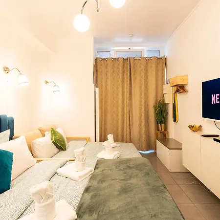 - Moderne - Netflix & Wifi * Paris